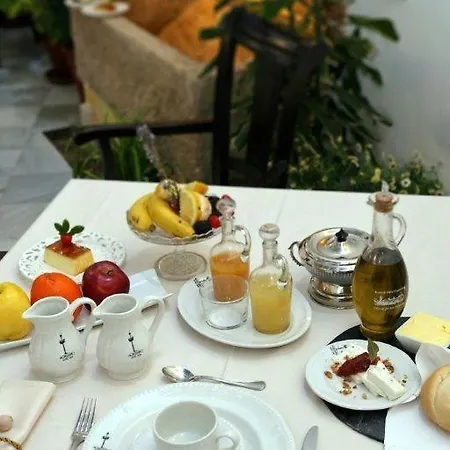 Hotel La Del Infante 3*