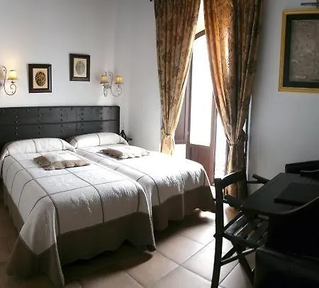 La Del Infante 3*