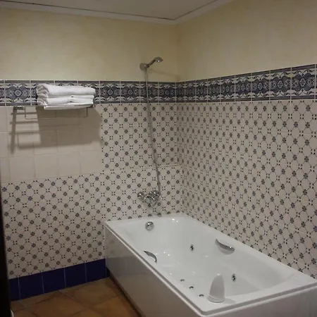 La Del Infante 3*
